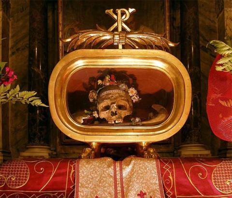 Relic of St. Valentine in the church of Santa Maria in Cosmedin, Rome, Italy. (Dnalor 01/CC BY-SA 3.0)