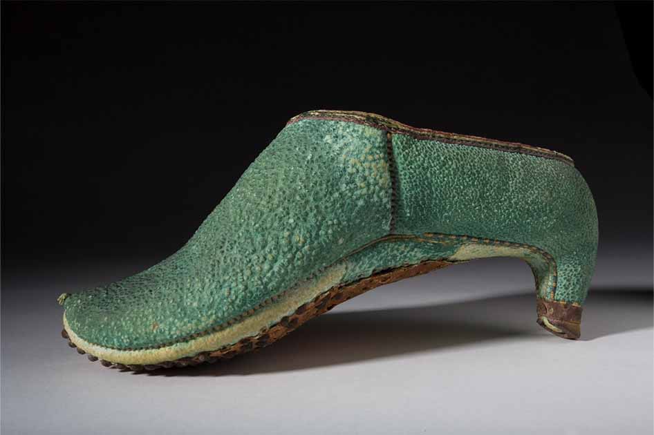 Persian riding shoes. Credit: Bata Shoe Museum, photo by Ron Wood