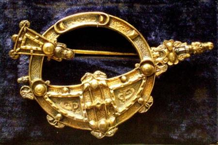 Copy of the 8th century Tara Brooch. Source: Kotomi_/CC BY NC 2.0